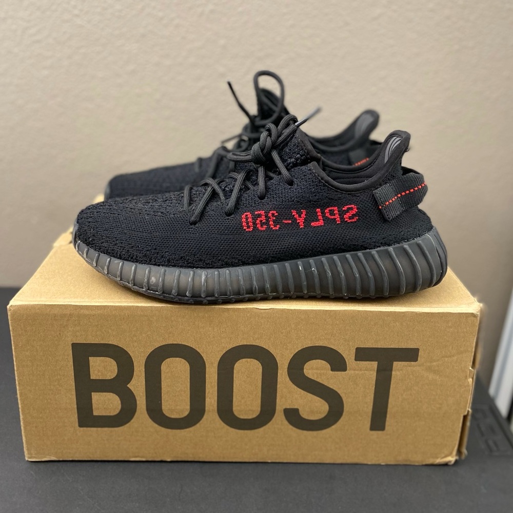 Adidas Yeezy Boost V2 Breds Size 8 1/2 Men’s